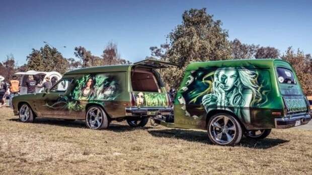 Holden Sandman и Ford XB Surferoo - легковые фургоны для австралийцев