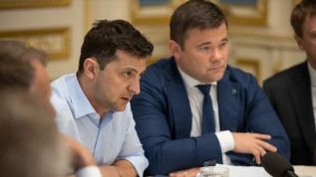 Богдан: Зеленский неудачно пародирует Путина