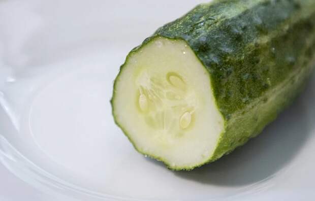 ФАС проверит взлет цен на огурцы в России