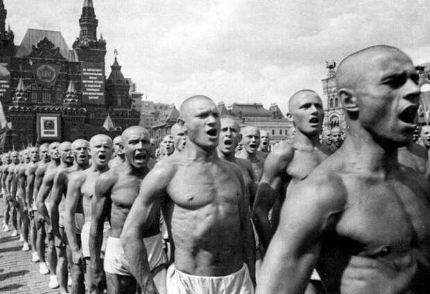 Зачем проводили парады физкультурников в СССР