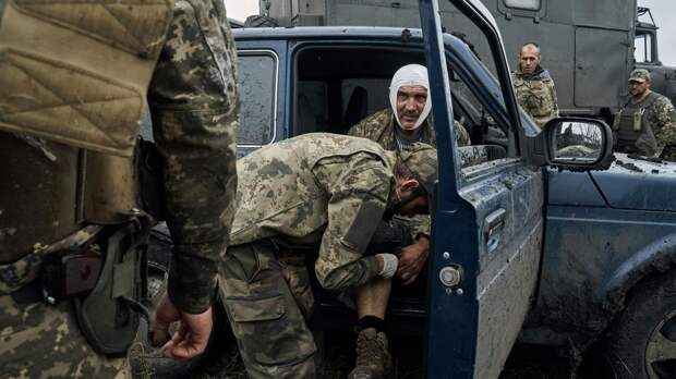 Украинская армия исчерпала свои силы и не может больше наступать. Об этом в эфире...