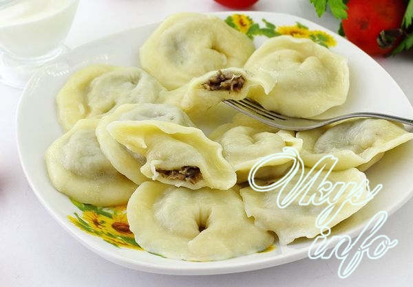 рецепт Пельмени с грибами