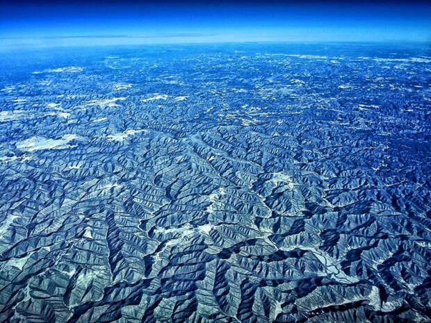 10. Пилот запечатлел потрясающий вид на горы Аппалачи в западной Вирджинии интересное, фотография