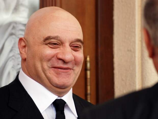 Президента Всемирного конгресса народов Грузии задержали в СПб по делу о 500 килограммах рублей