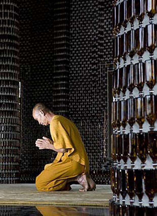 Храм миллиона бутылок. Таиланд