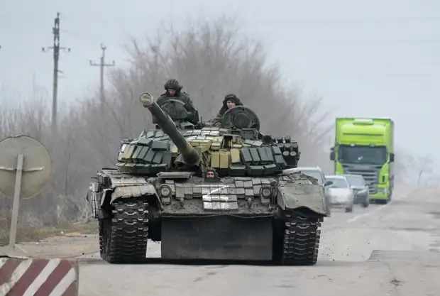 «Абсолютно неконструктивная позиция»: что стоит за заявлениями США о готовности снять санкции против России