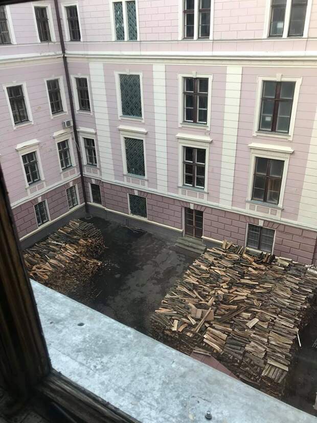 На родине Яценюка, отказавшегося от российского газа, обладминистрация перешла на дрова