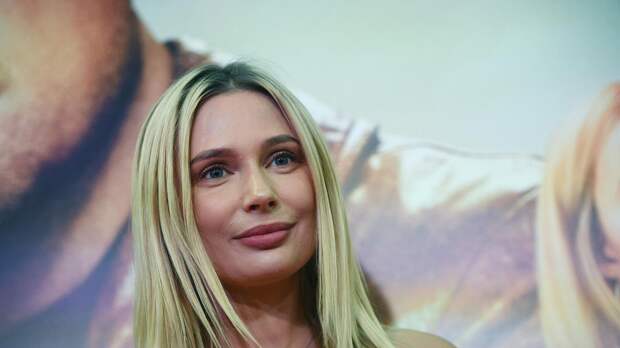 Актриса Наталья Рудова снялась в мини-платье после похудения