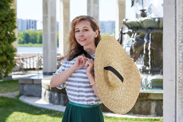 Vogue France выделил тренд, который сделает летний гардероб актуальным