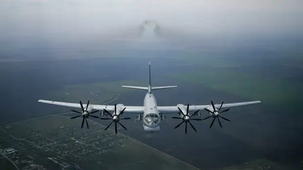 ВВС Британии сообщили, что сопроводили четыре российских бомбардировщика Ту-95