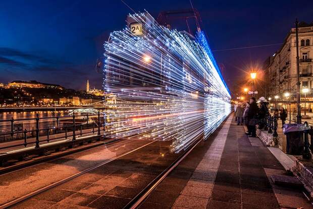 trams10 Чудесные светящиеся трамваи в ночном Будапеште