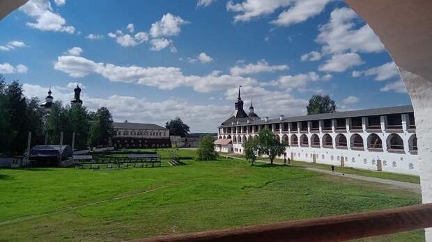 Уникальная османская курительная трубка пополнила коллекцию музея в Кириллове