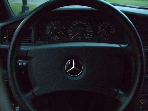 Новый Mercedes-Benz 190 Evolution II 1990-го года 190E, mercedes-benz, капсула времени