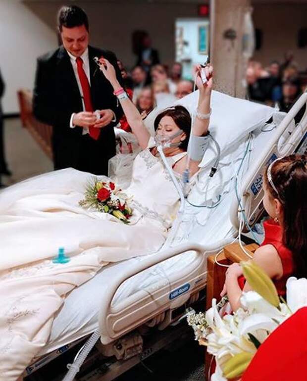 Картинки по запросу Больная раком девушка успела выйти замуж за несколько часов до смерти