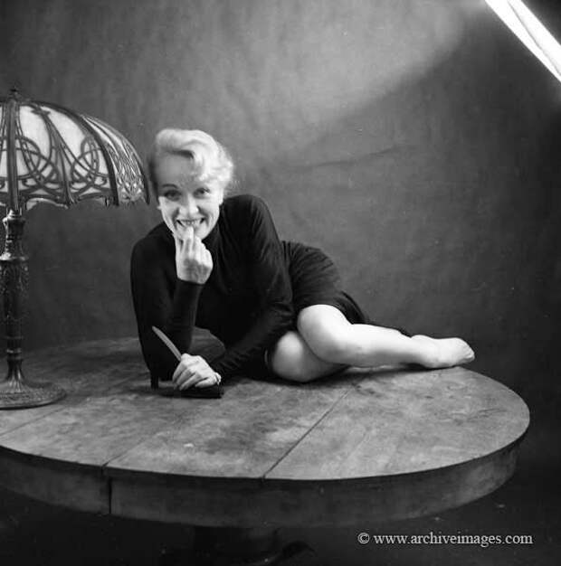Marlene Dietrich, photo by Milton Greene, 1952 Marlene Dietrich, photo by Milton Greene, 1952