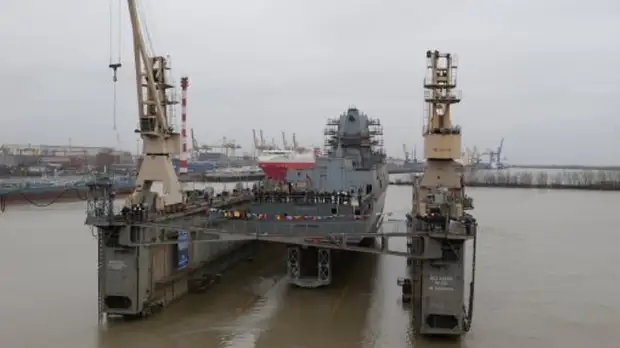 Вице-губернатор Петербурга потребовал ускорить возведение нового комплекса «Северной верфи»