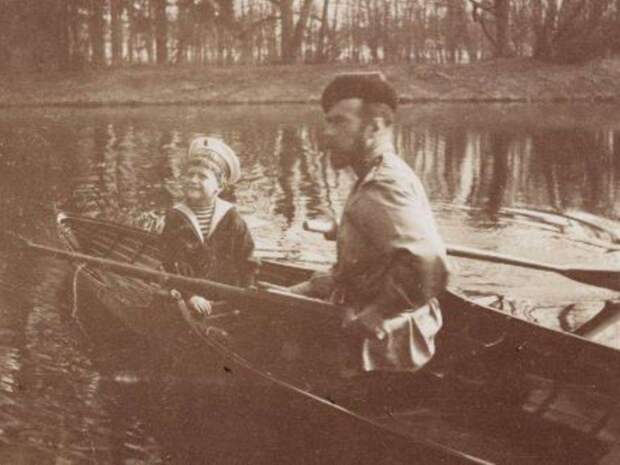 Катание на лодке, 1913 год.