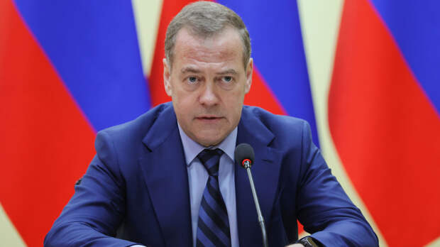 Медведев: российские военные сегодня сражаются за суверенитет страны