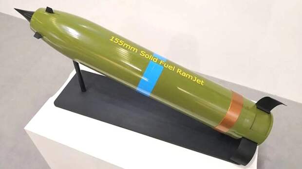 Компания Raytheon начала разработку активно-реактивного артиллерийского снаряда с прямоточным воздушно-реактивным двигателем и дальностью стрельбы более 100 километров