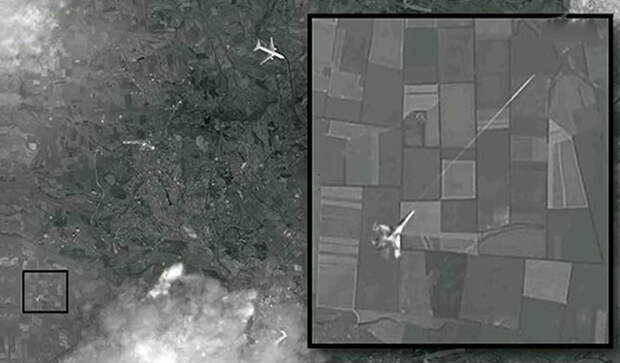 СМИ: Опубликован спутниковый снимок уничтожения «малайзийского Boeing» истребителем