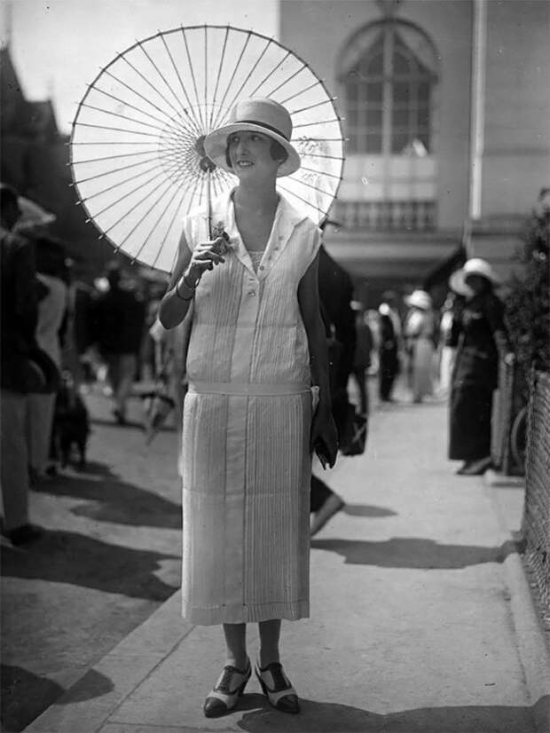 Женская мода 1920-х: винтажные фотографии, раскрывающие неповторимый уличный стиль прошлого Стиль, винтаж, двадцатые, женщина, мода, прошлое, улица, фотография