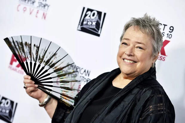 Кэти Бейтс на премьере фильма «Американская история ужасов»