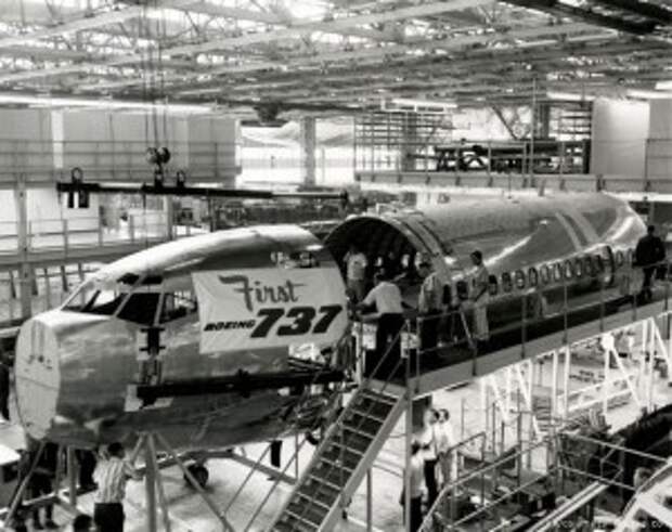 Сборка первого Boeing 737