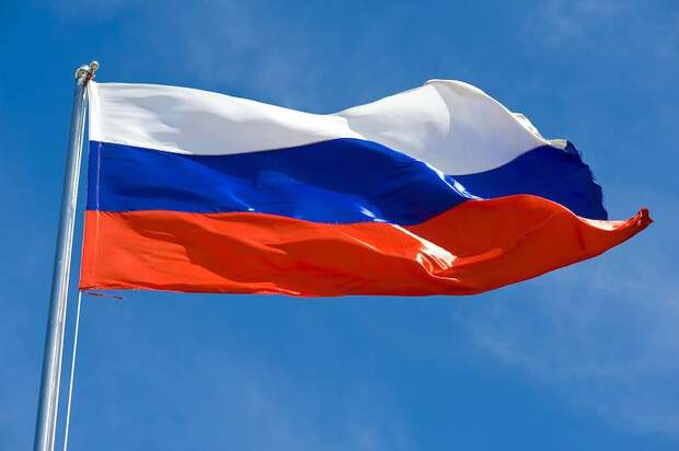 Роскомнадзор потребовал удалить еще одно оскорбительное изображение российского флага Роскомнадзор потребовал удалить еще одно оскорбительное изображение российского флага