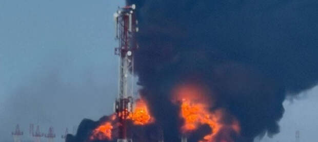 Киевские ТЭЦ под ударом. Зеленскому нужно 250 тыс. новых мобилизованных. Наступление ВСУ выдохлось — Горячая сводка 23 февраля 2026 г.