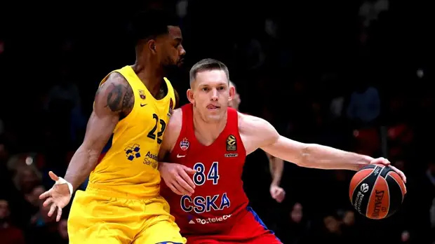 ЦСКА в Москве проиграл «Барселоне» в матче баскетбольной Евролиги