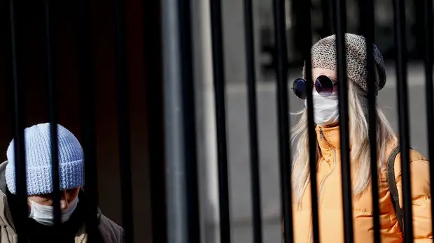 Песков: никаких локдаунов в масштабах всей России не обсуждается