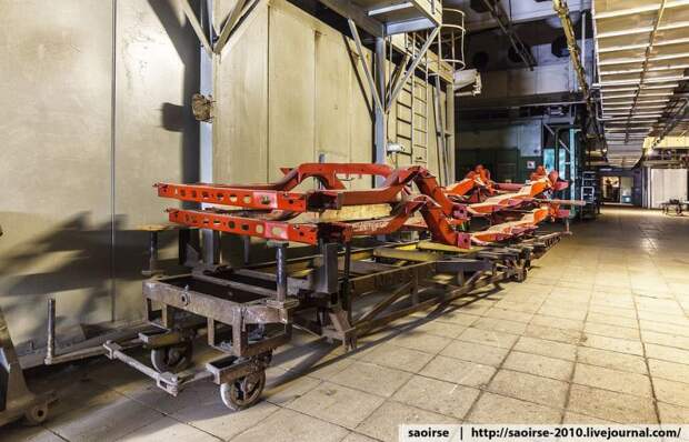 Цех по производству автомобилей представительского класса авто, завод, зил