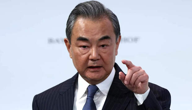 Ван И описал ситуацию в Иране короткой китайской пословицей