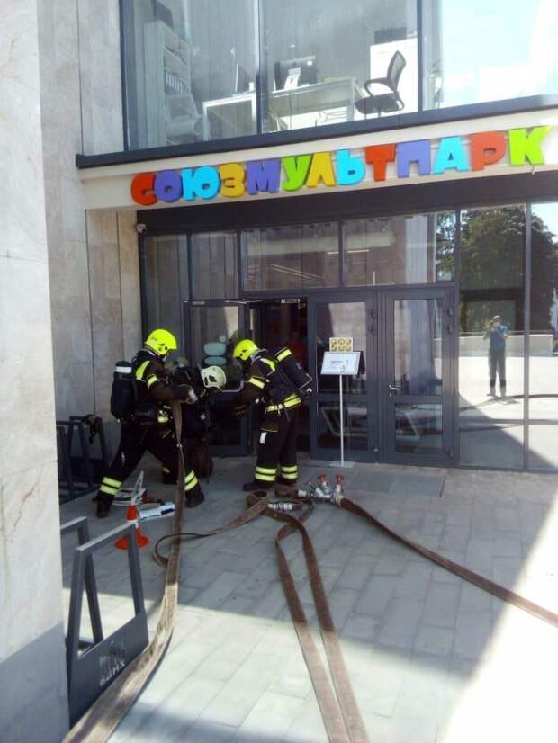 Пожарно-тактические учения с эвакуацией в павильоне №7 «Союзмультпарк»
