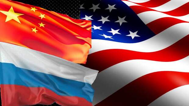 Флаги Китая, России и США Marketwatch объяснил, зачем Россия и Китай скупают золото