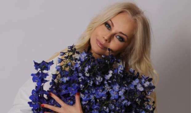 Елена Корикова