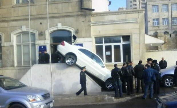 Самые нелепые аварии Самые нелепые аварии