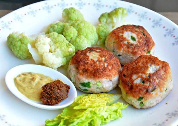 Куриные котлеты в духовке. Вкусные котлетки к картофелю или гречке 2