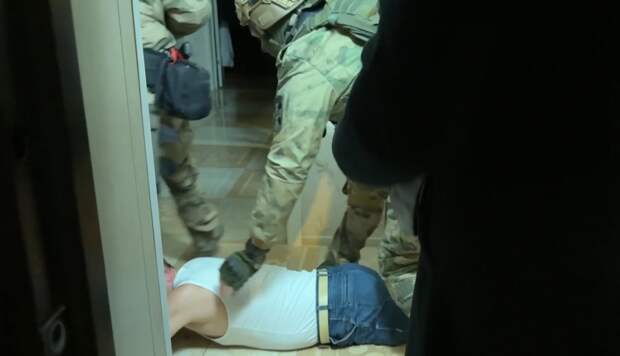 Начальник одного из отделов «Чистого города» в Астрахани попался на взятке