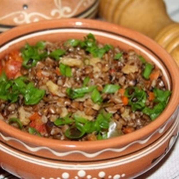 Гречка с сельдереем и овощами