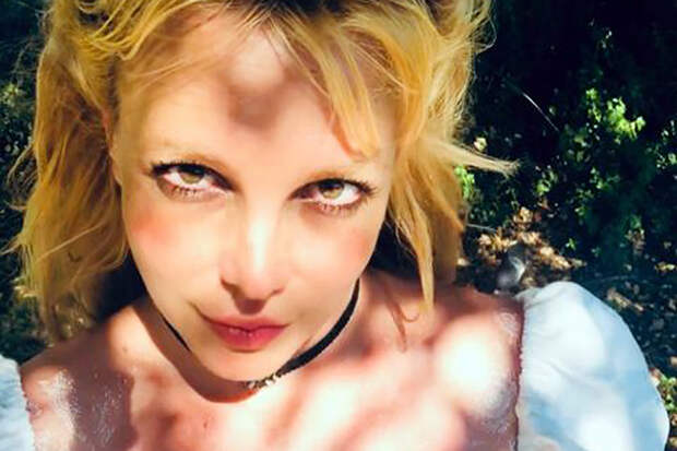 Экс-сотрудник Бритни Спирс раскрыл правду о её постах в Instagram