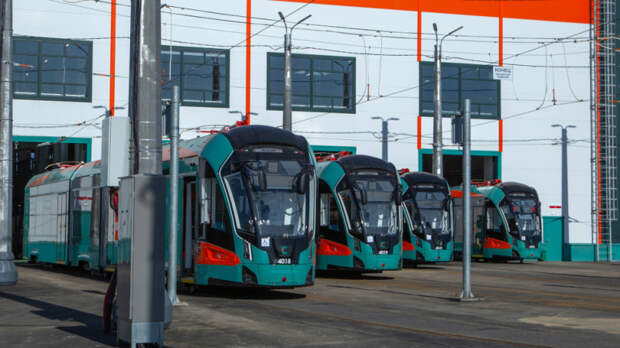 Трамвайной линией "Славянка" уже воспользовались 911 тысяч пассажиров