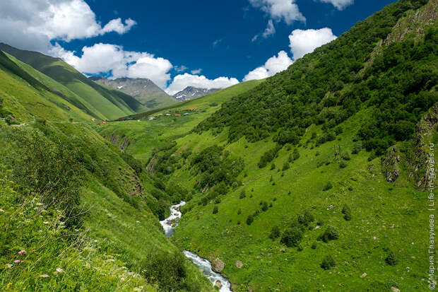 Грузия: Долина Сно, деревня Джута, гора Чаухи