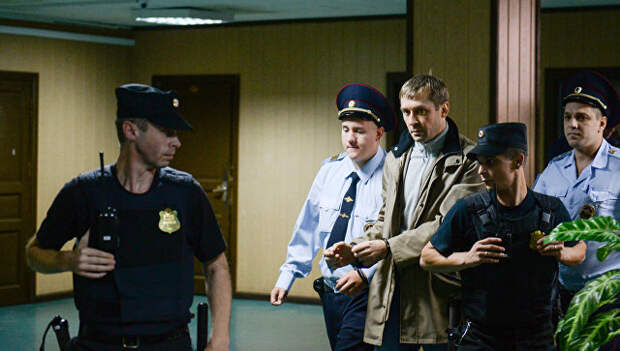 В Пресненском суде Москвы рассматривается ходатайство следствия об аресте Д. Захарченко