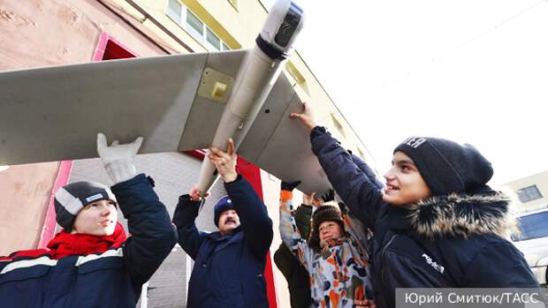 Военный эксперт Леонков: Школьники будут обучаться работе с БПЛА на спортплощадках