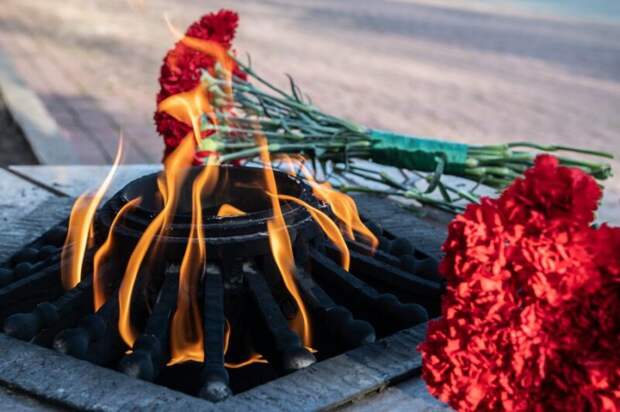 79 лет минуло, а не забыть: в Севастополе почтили память жертв блокады Ленинграда