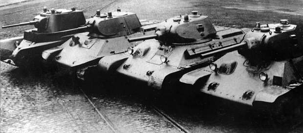 А-8 (БТ-7М), А-20 (Т-20) и 2 варианта ранних Т-34