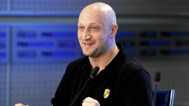 Гоша Куценко рассказал о своём герое в комедии «Тюльпаны»