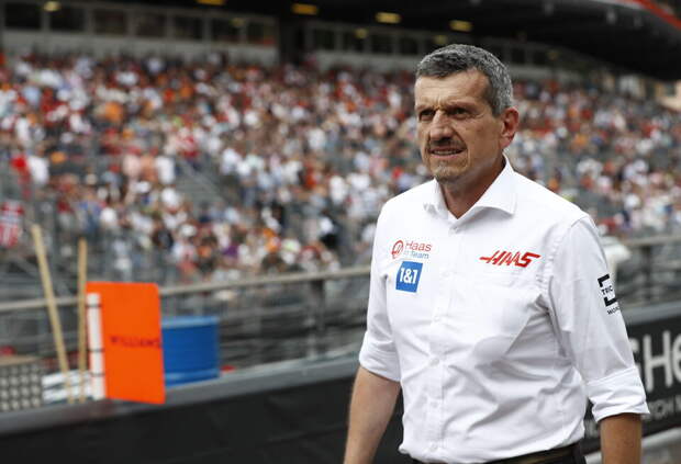 «Вы сами всё видели». Гюнтер Штайнер недоволен очередной аварией Шумахера