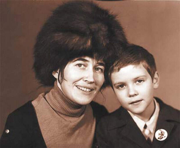 Дмитрий Медведев с мамой архив, картинки, фото
